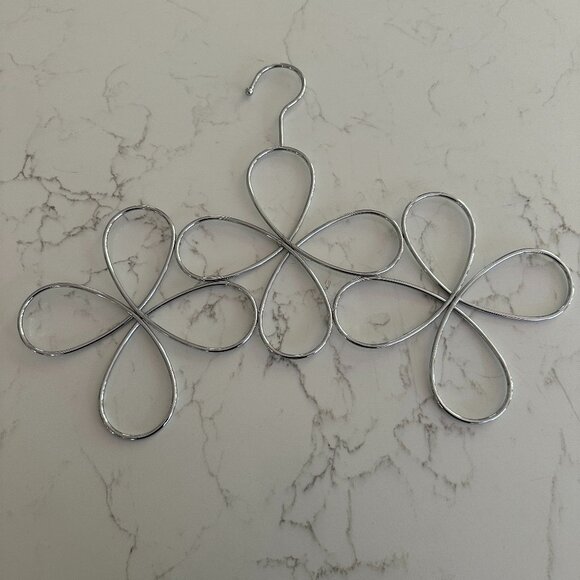 Chrome Floral Design Hanging Scarf Holder - Picture 1 of 3